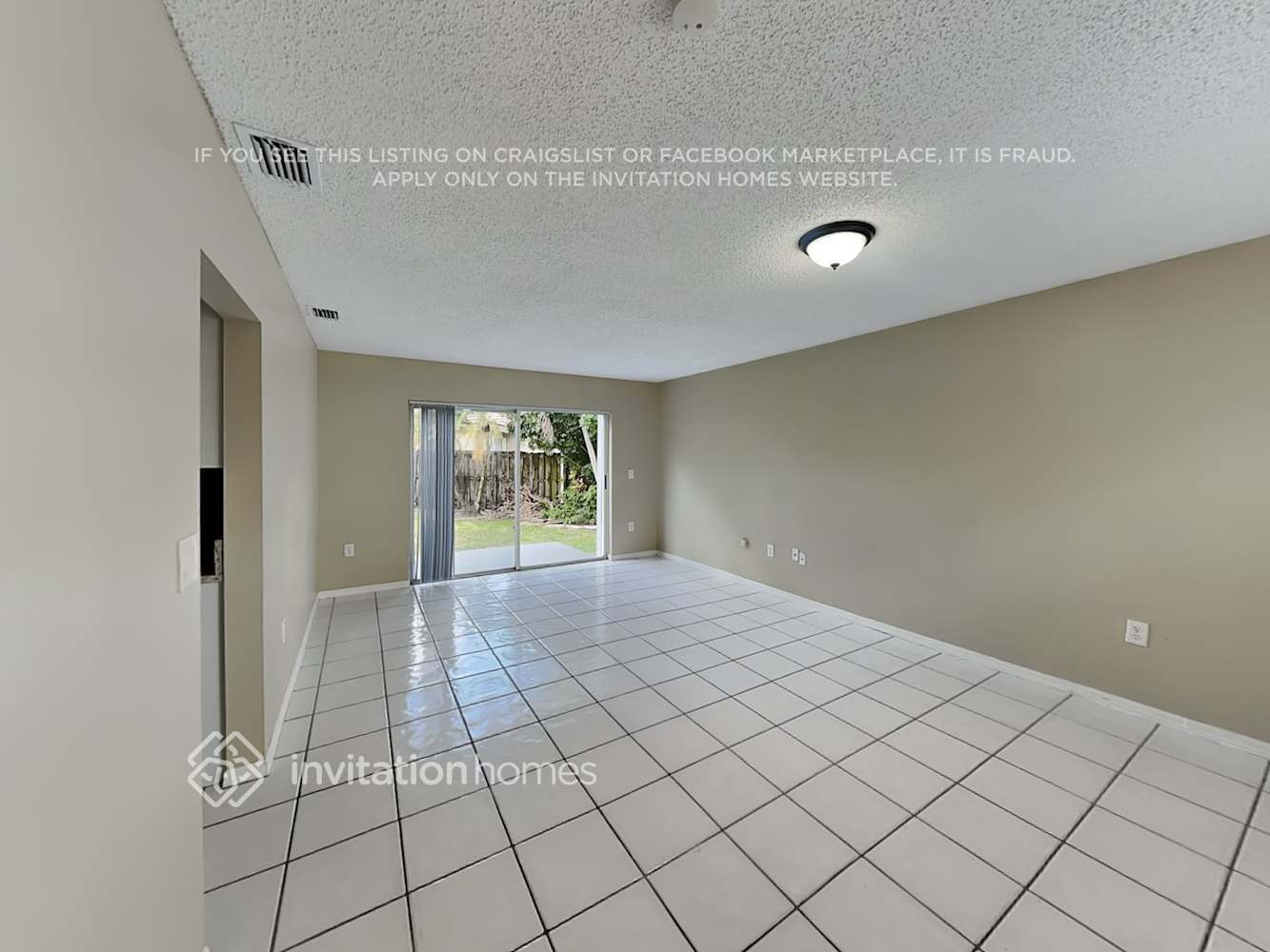 Building Photo - 2565 NW 80th Ave