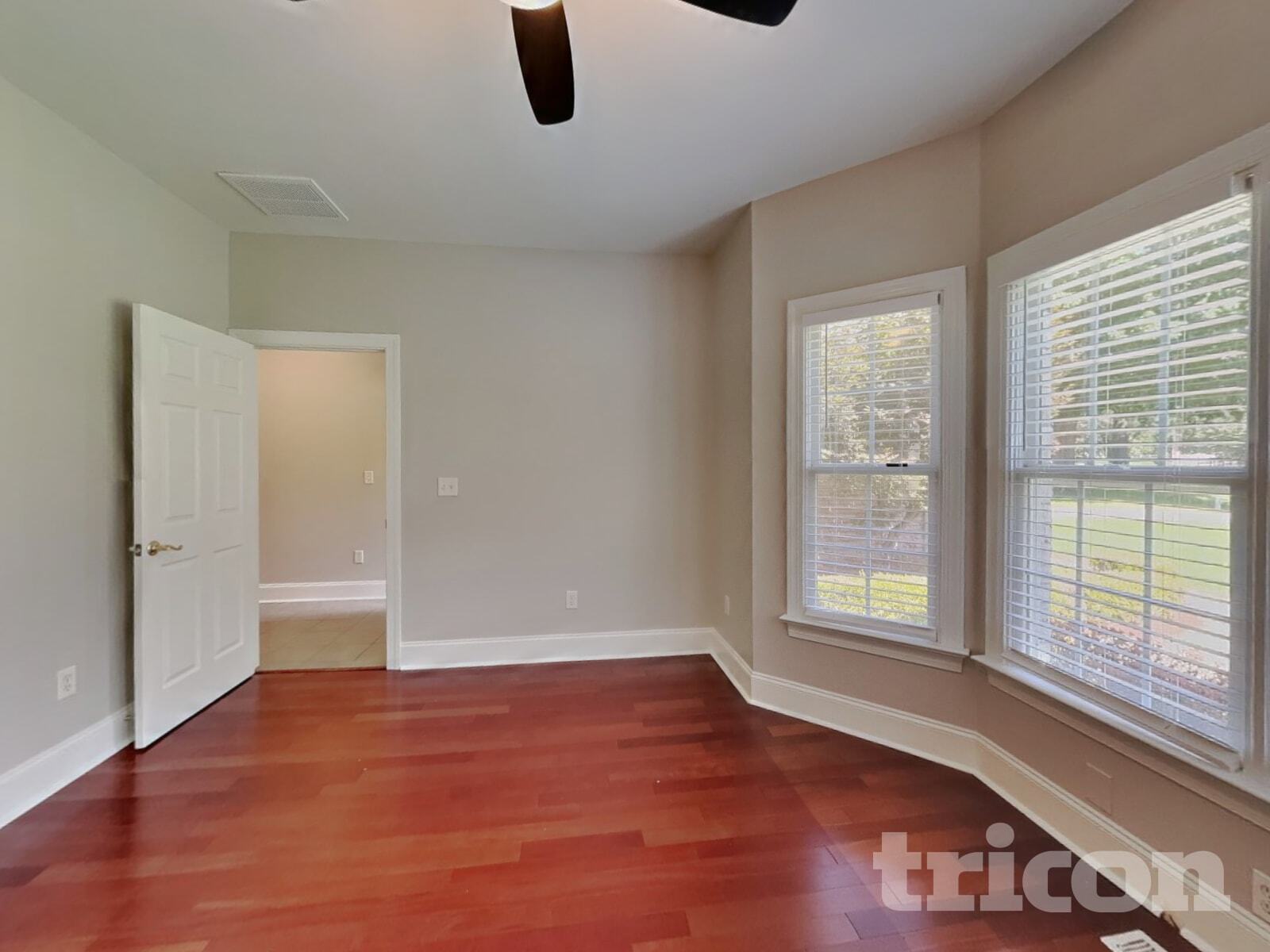 Building Photo - 1585 Deer Run Ct