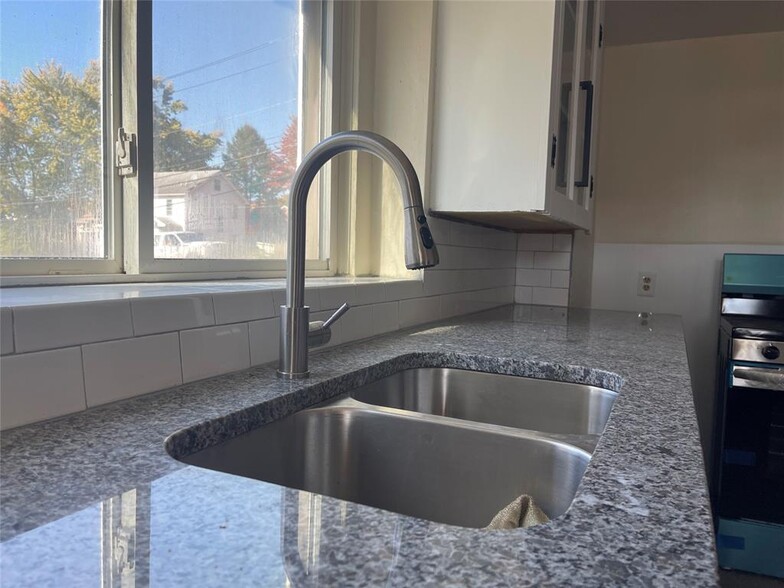 Newly renovated - 2108 Watson Blvd