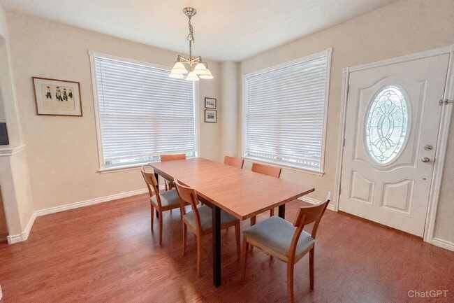 Building Photo - 2220 Uinta St