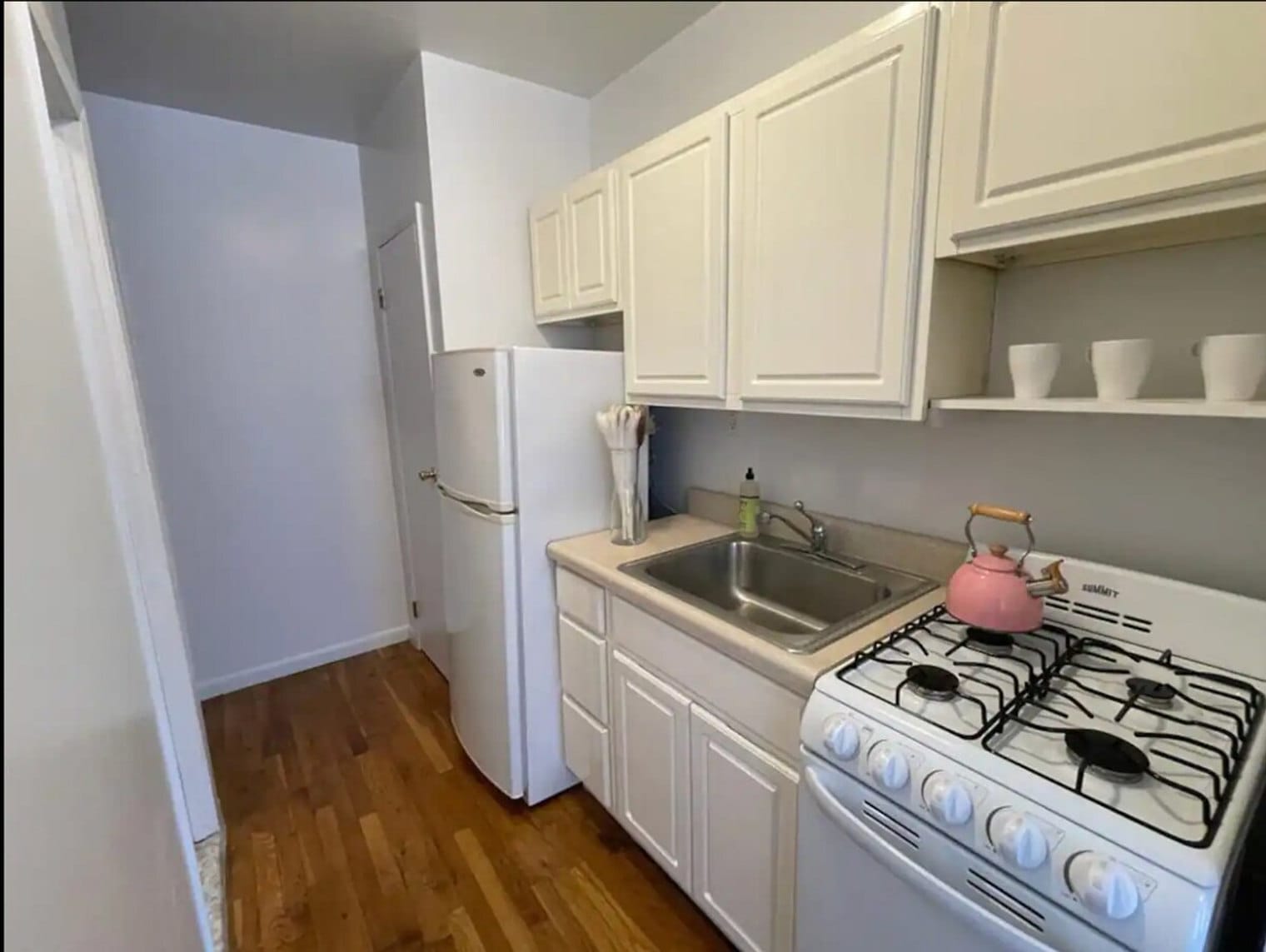 Building Photo - 410 E 60th St