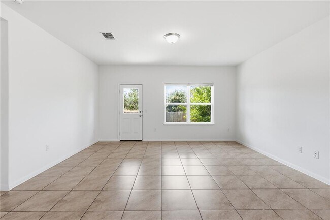 Building Photo - 7121 Ranchito Dr