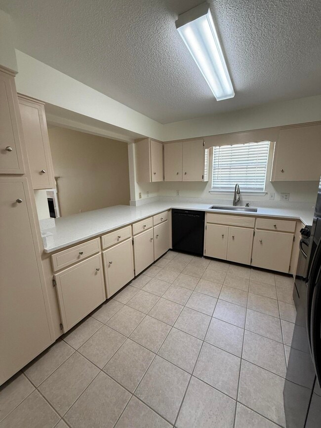 Building Photo - 99 Opp Blvd NE