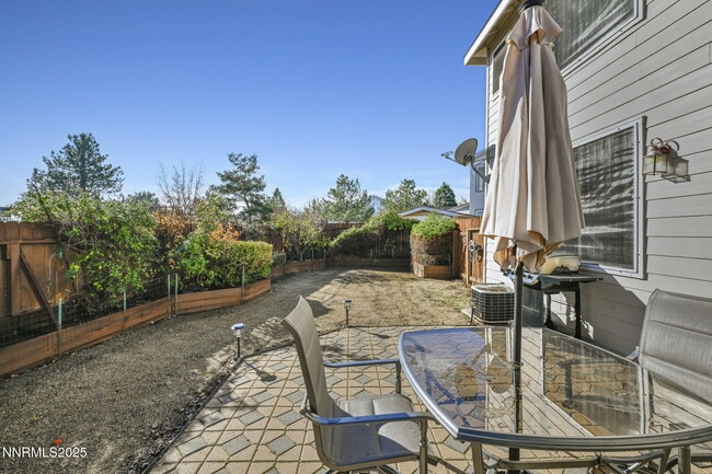 Building Photo - 9250 Lone Wolf Cir