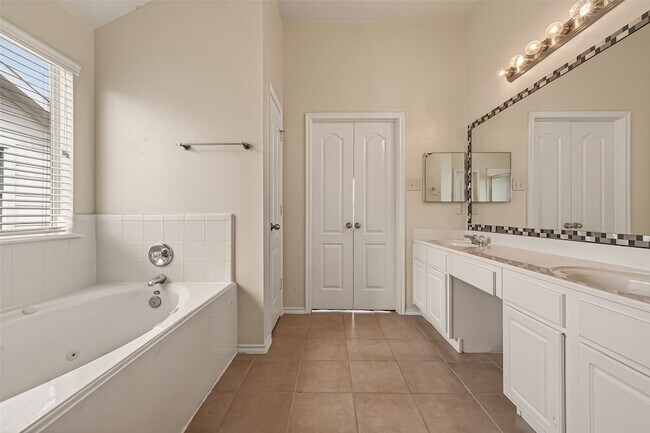 Building Photo - 18518 Bare Meadow Ln