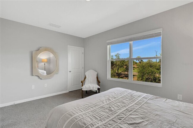 Building Photo - 8649 Daydream St