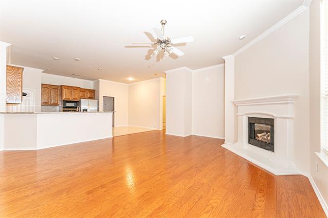 Building Photo - 1417 Lowes Farm Pkwy