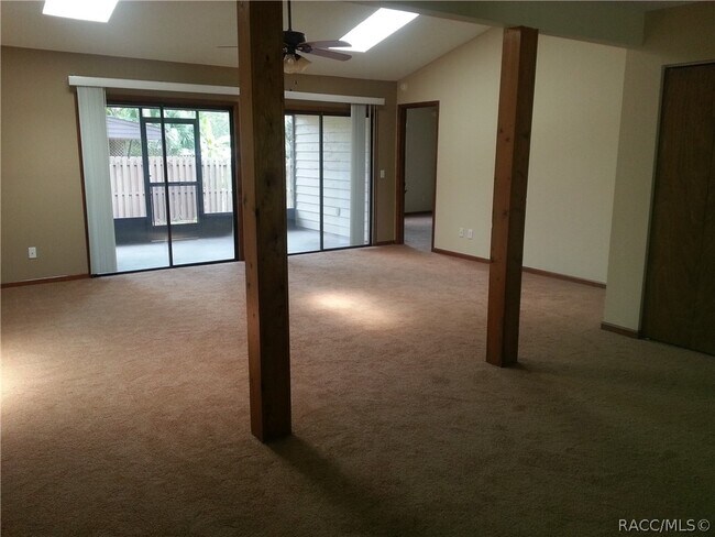 Building Photo - 210 Talmage Ave