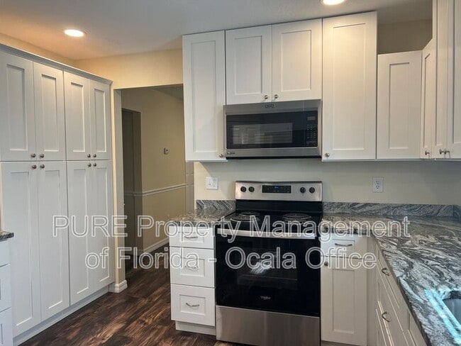 Building Photo - 5625 SE 109th Pl