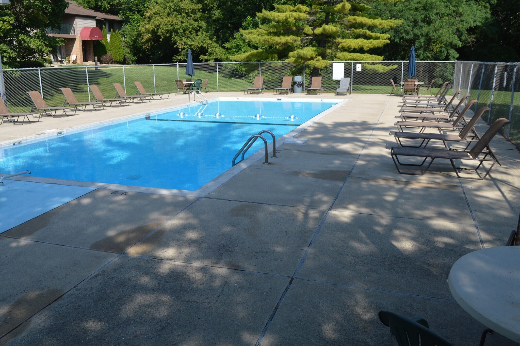 Building Photo - 5333 Brody Dr