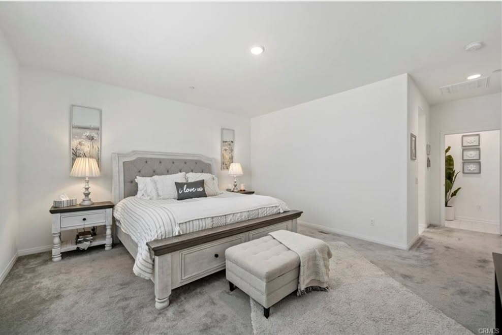 Building Photo - 29134 Evans Way