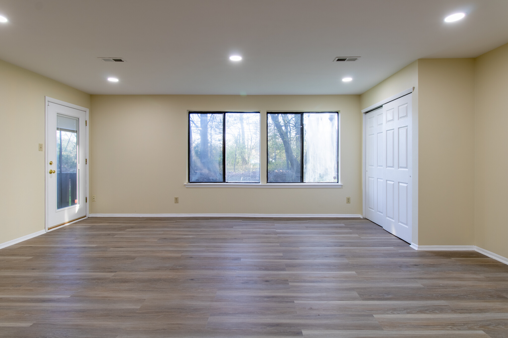 Building Photo - 1813 Meerbrook Ct