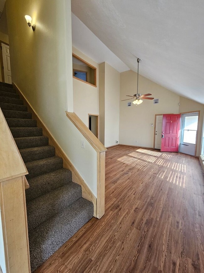 Building Photo - (4)Bed/(3)Bath in Moore w/ Shelter! Available NOW! Over 1700sqft!