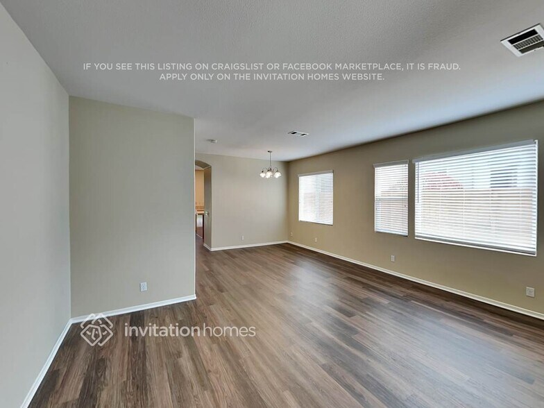 Building Photo - 30824 Medinah Way