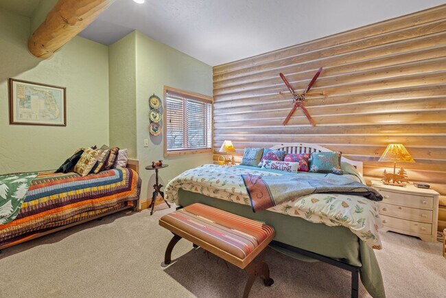 Building Photo - New to the market!  Log home in Frisco!  L...