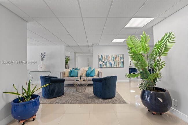 Building Photo - 1600 S Ocean Dr