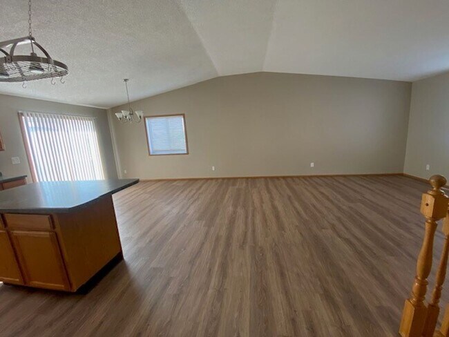 Building Photo - 6013 23rd St S