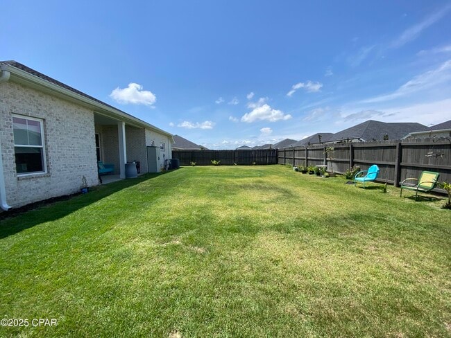 Building Photo - 3784 Redbud Wy