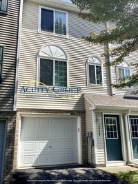 Building Photo - 2BR, 2BA Otsego Townhome for Rent