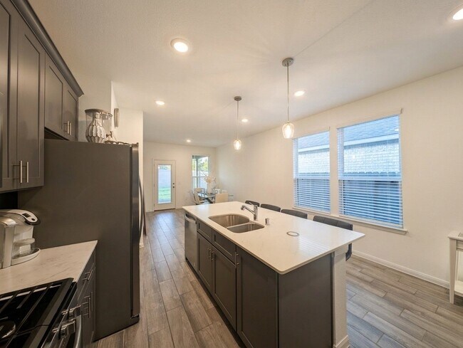 Building Photo - 18122 Sonresa Wy