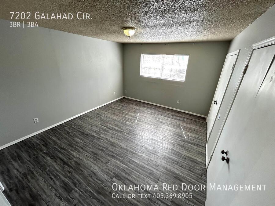 Building Photo - 7202 Galahad Cir