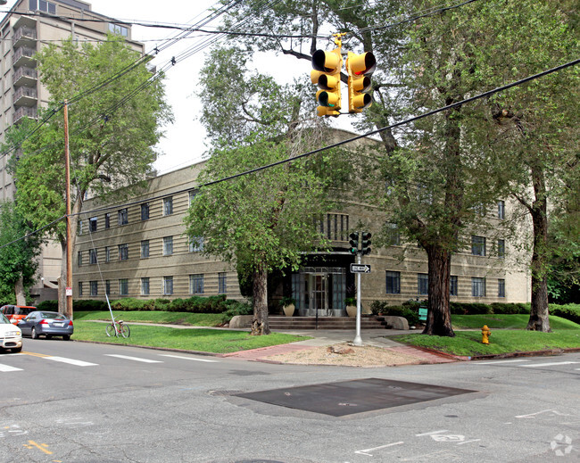 Primary Photo - Dorset House Apartments
