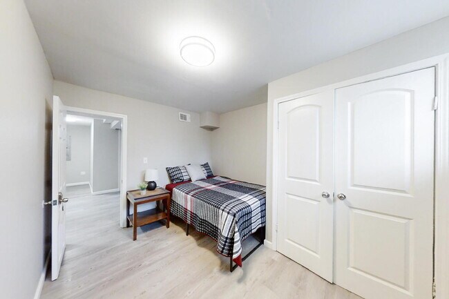 Building Photo - THE AKRIDGE | Newly-renovated & high-quality Atlanta Home! Top-of-the-line finishes, granite coun...