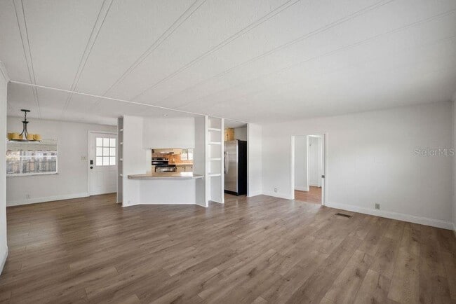 Building Photo - 3648 Fox Ridge Blvd