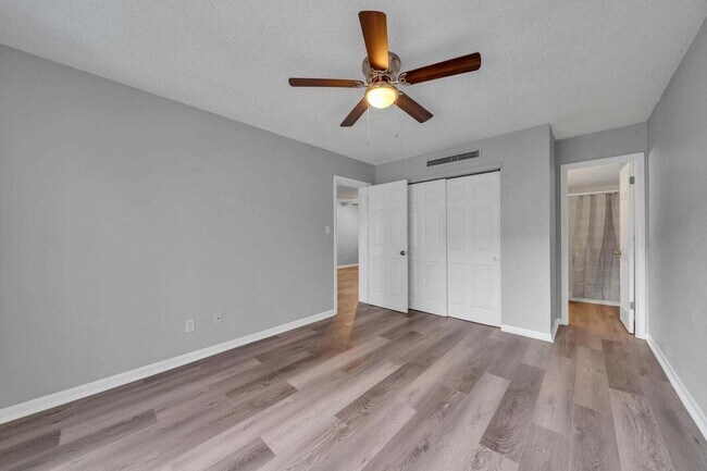 Building Photo - 3857 Indian Trail