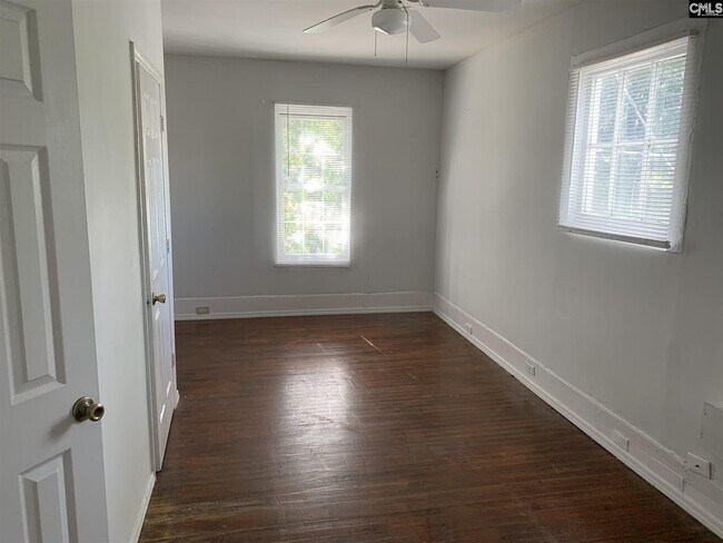 Building Photo - 112 Huger St