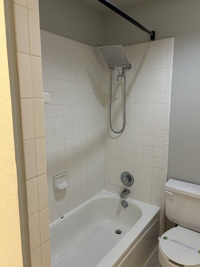 Building Photo - $2095 North Fort Worth! FRESH RENOVATIONS,...