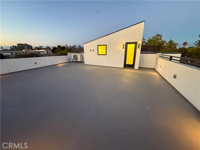Building Photo - 4332 Alcove Ave
