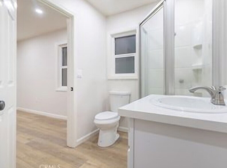 Building Photo - 9168 Cypress Ave