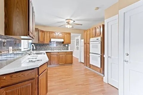 Building Photo - 10 Codman St