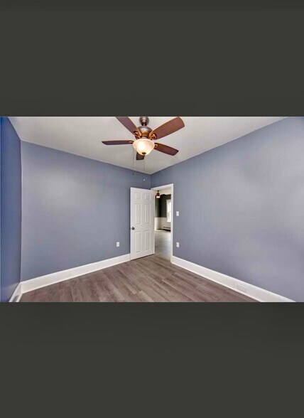 Building Photo - 415 Weeden St
