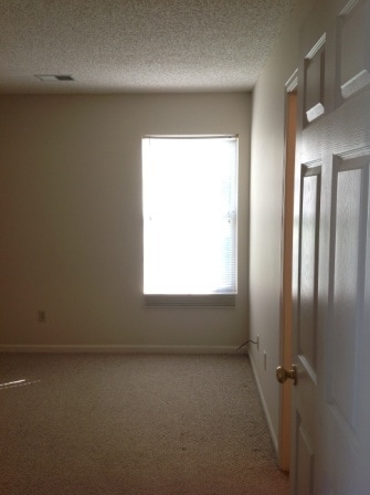 Building Photo - Half Off the First Month's Rent