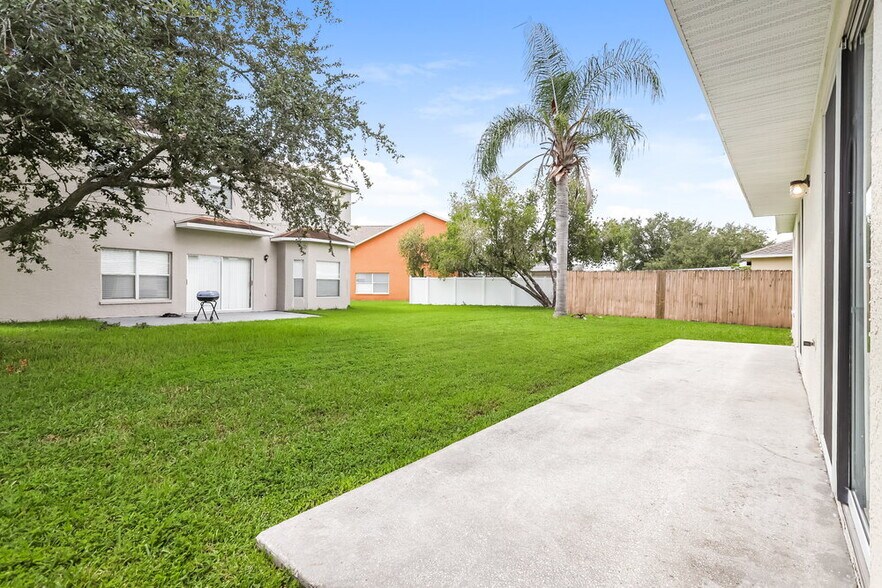 Building Photo - 1237 Alpine Lake Dr