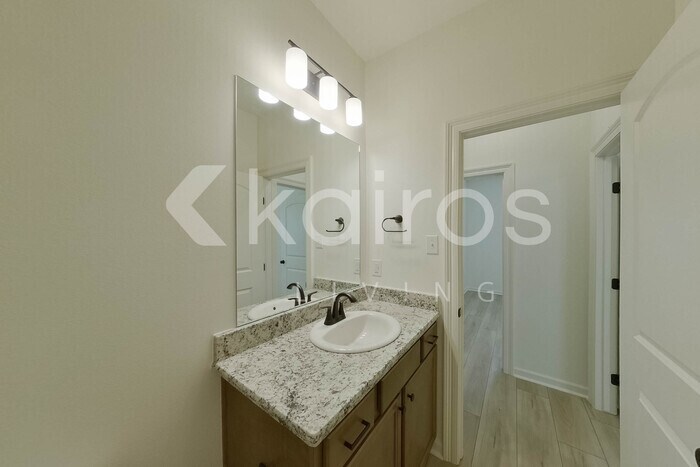 Building Photo - 103 Carencro St
