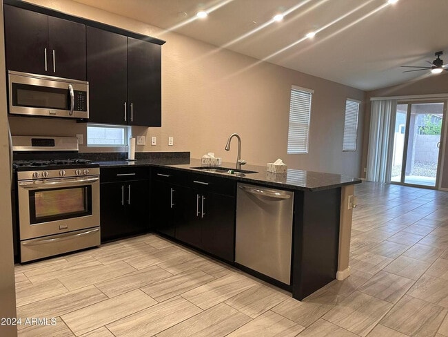 Building Photo - 3883 E Desert Broom Dr