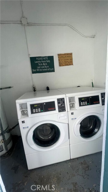 Building Photo - 364 S Sierra Madre Blvd