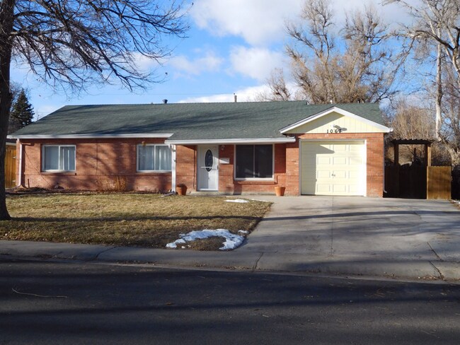 Primary Photo - 1067 Ursula St