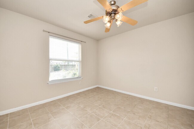 Building Photo - 7730 Trail Hollow