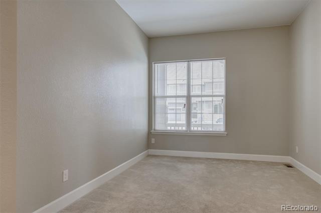 Building Photo - 4815 E 143rd Ave