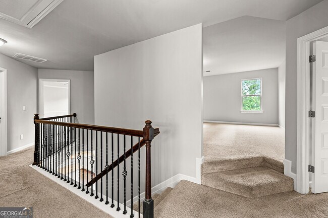 Building Photo - 361 Granite Way