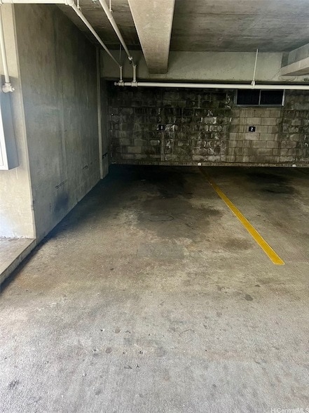 Building Photo - 469 Ena Rd