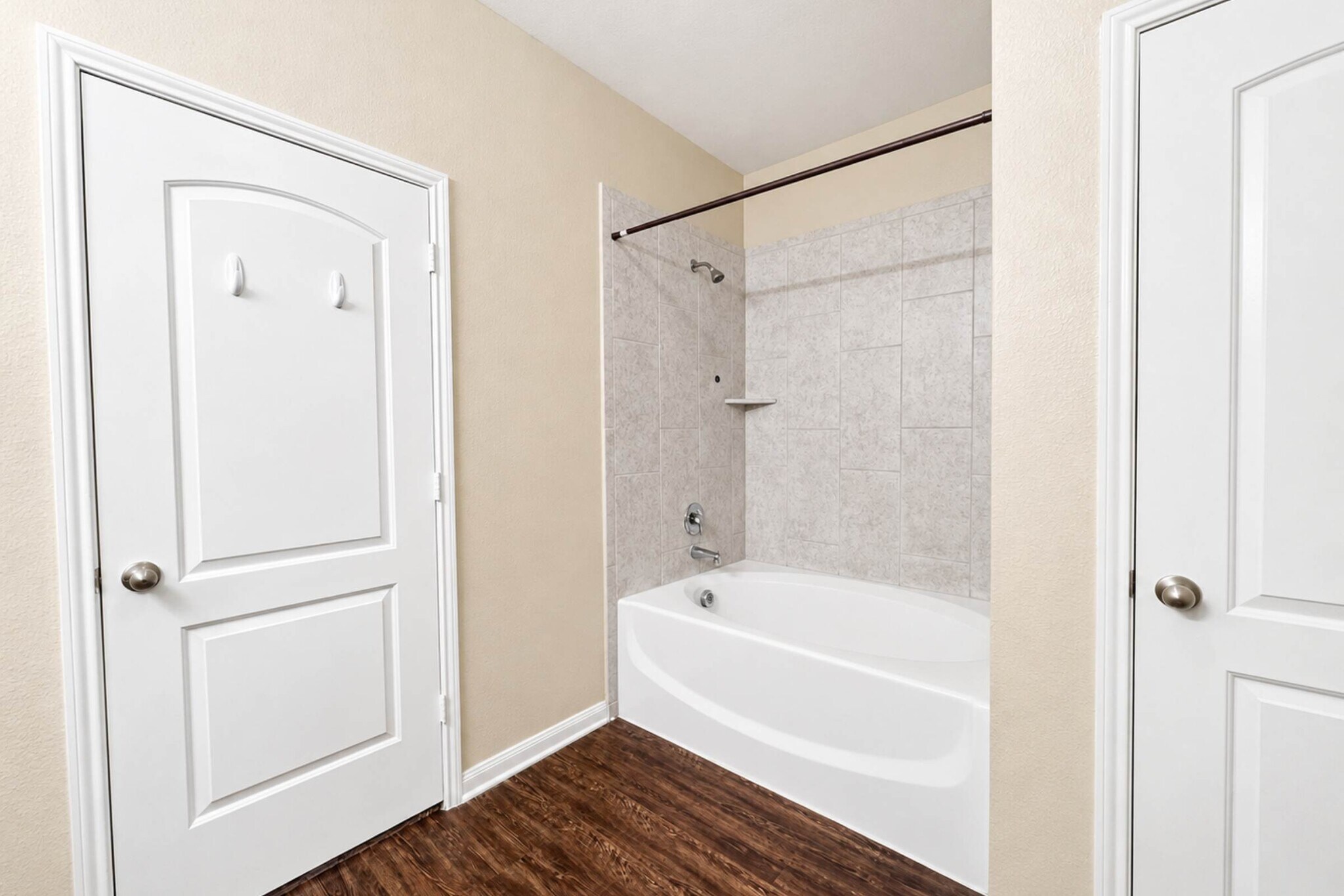 Building Photo - 1602 Kim Loan Dr