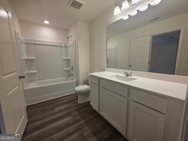 Building Photo - 43 Rydal Wy