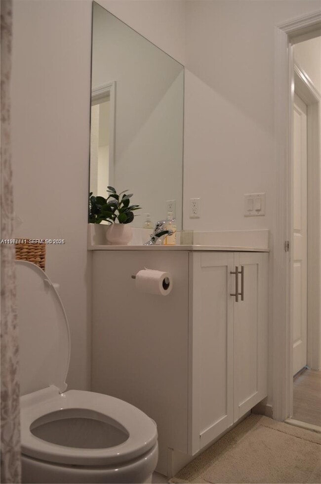 Building Photo - 1522 SE 26th Ter