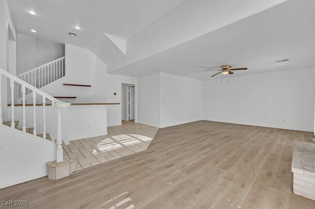 Building Photo - 9123 Fawn Grove Dr