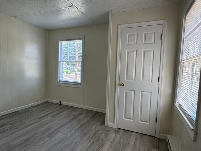 Building Photo - 2300 Danville St